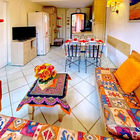 Apartamento Gli Oleandri Di Calarossa - 5m Walk To The Isola Rossa (Sassari)