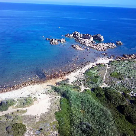 Gli Oleandri Di Calarossa - 5m Walk To The